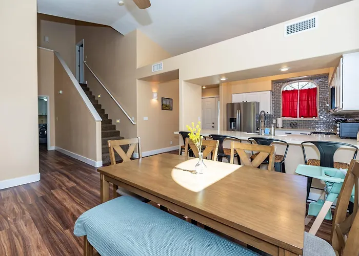 Villa Mountain Jewel Modern Townhome In The Pines Great Location Near Downtown *